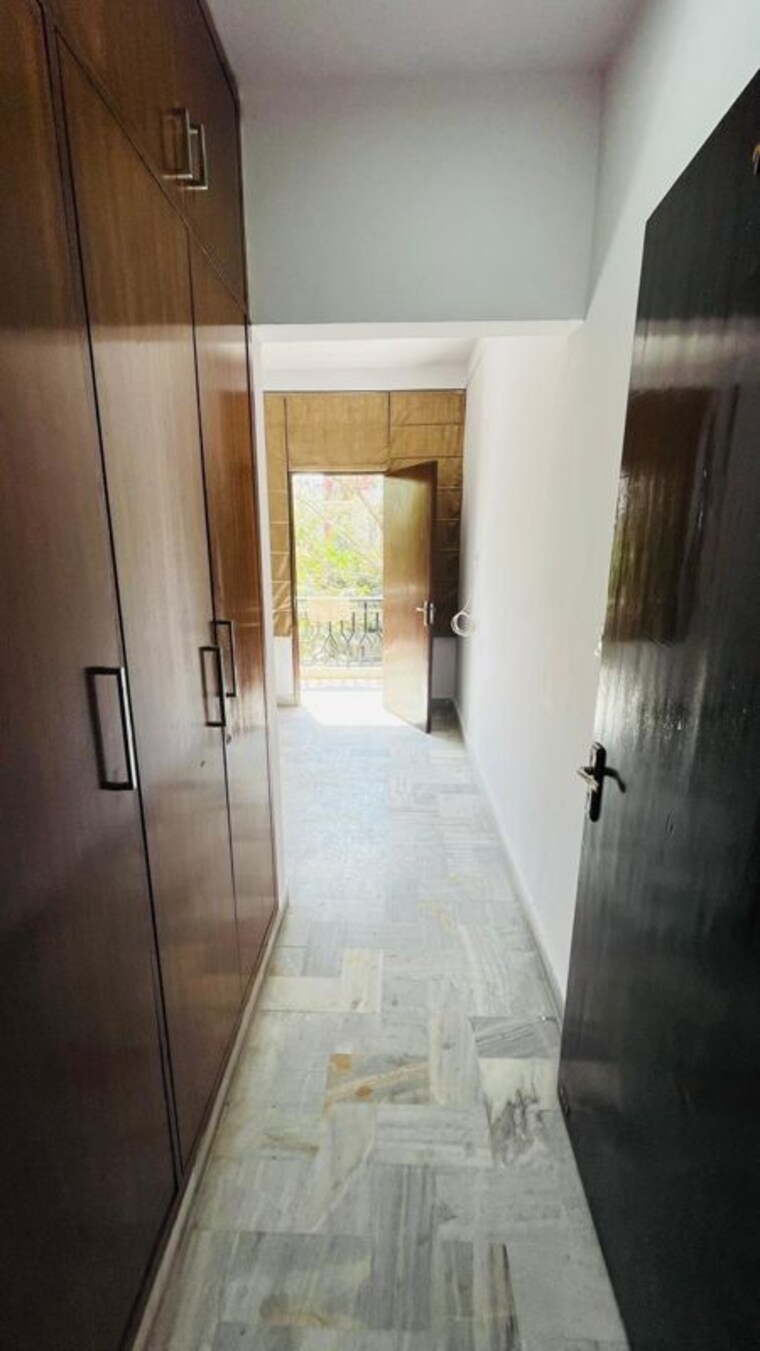 undefined, kalkaji 3 Bedroom 1800 Sq.Ft. Builder Floor In Kalkaji Delhi 10413822