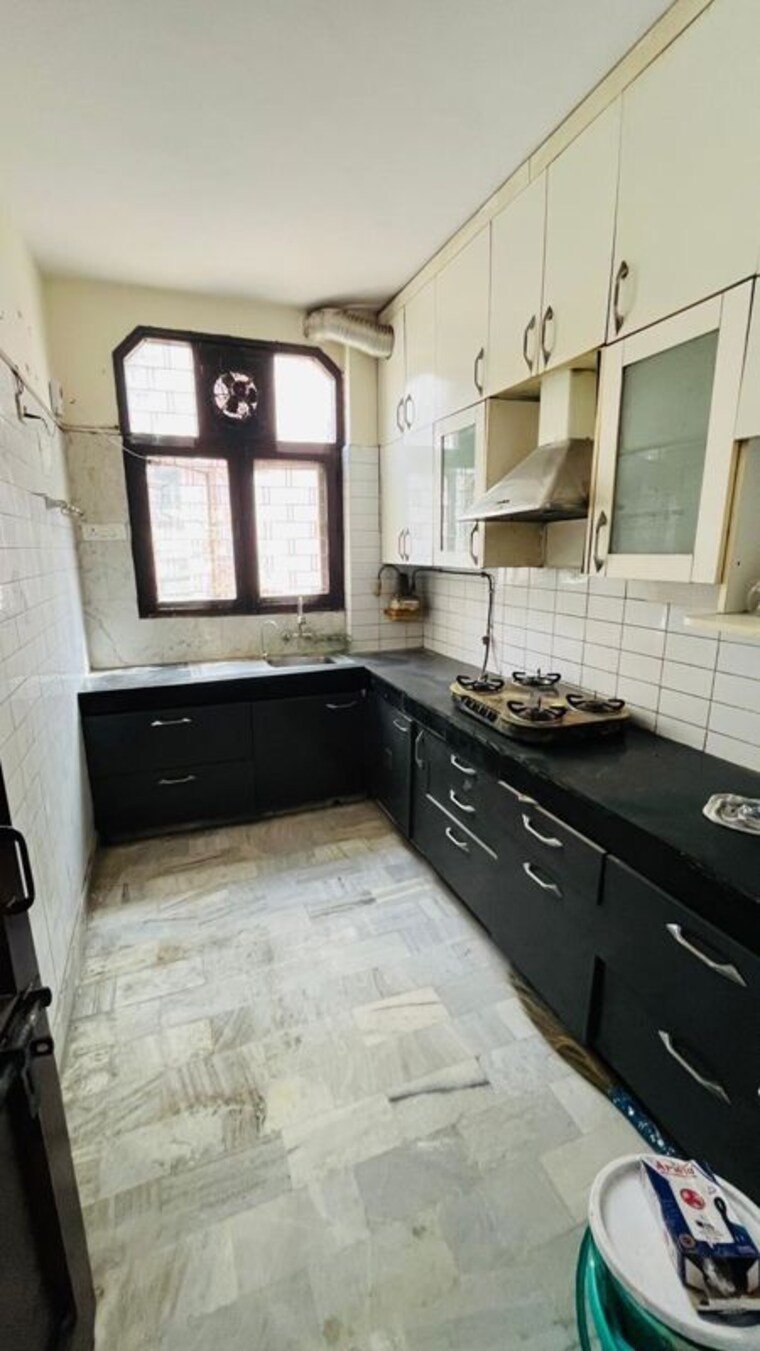 Kitchen, kalkaji 3 Bedroom 1800 Sq.Ft. Builder Floor In Kalkaji Delhi 10413822
