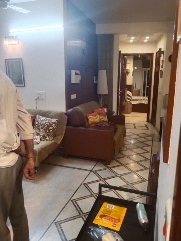 Living Room, south extension ii 3 Bedroom 1800 Sq.Ft. Builder Floor In South Extension ii Delhi 10413853