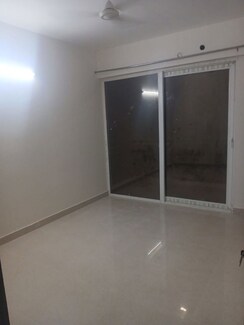 2 BHK Apartment For Rent in Signature Global Proxima