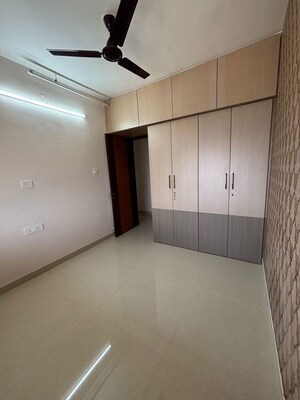 Room in 2 BHK Apartment at Paradise Sai Symphony, Kharghar – for Rent