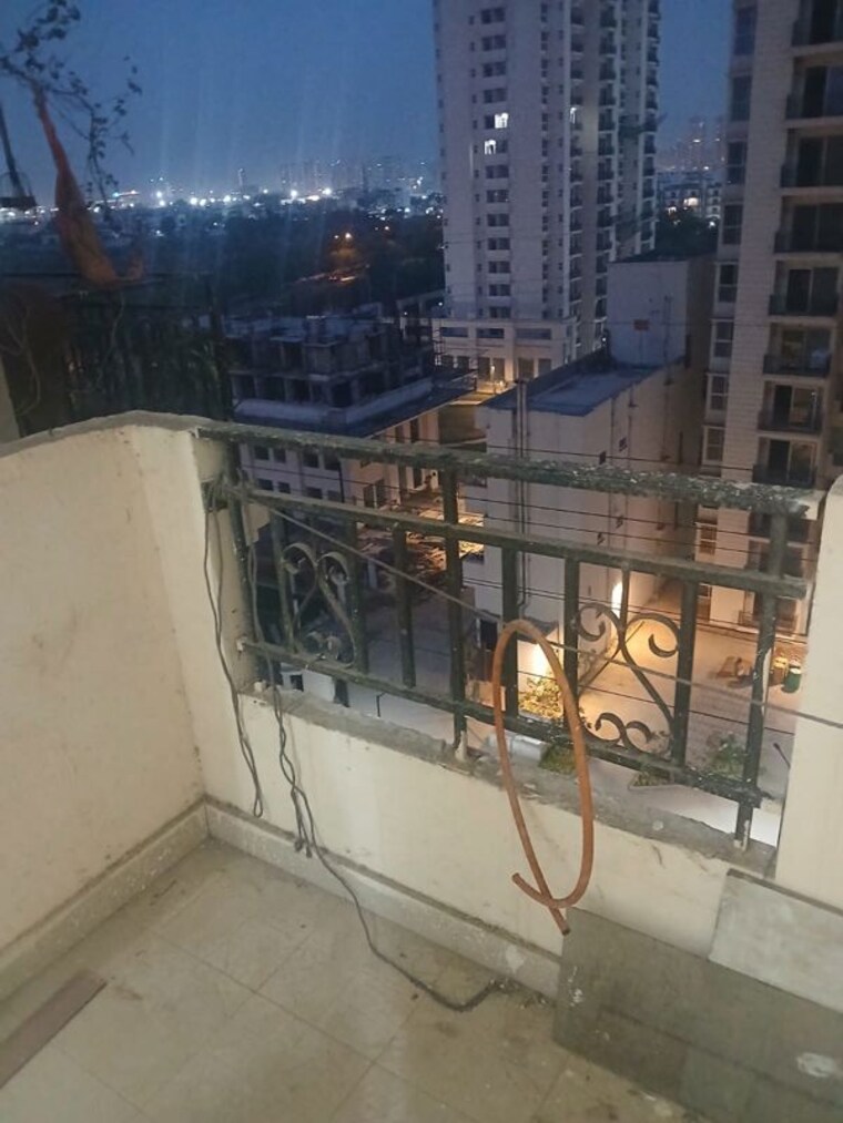 Balcony, signature-global-proxima-phase-2 2 Bedroom 581 Sq.Ft. Apartment In Sector 89 Gurgaon 10413881