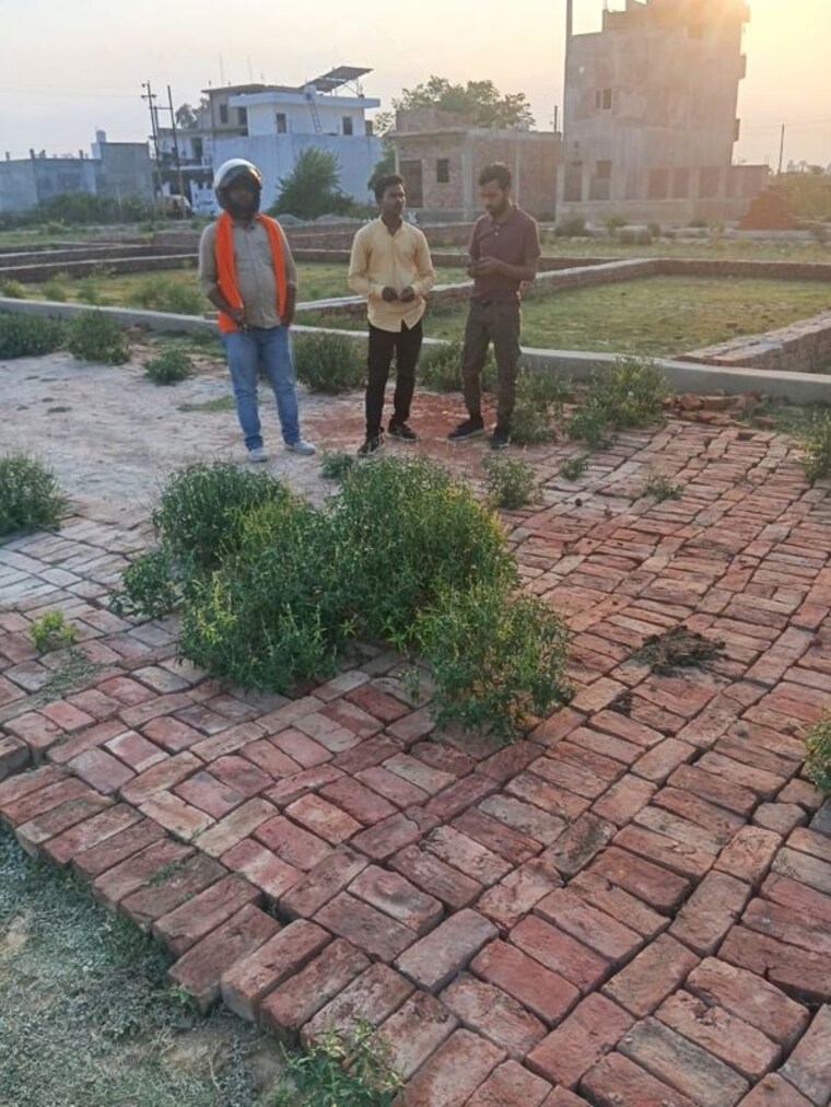 Garden, gopal-tower  850 Sq.Ft. Plot In Kamta Lucknow 10413880