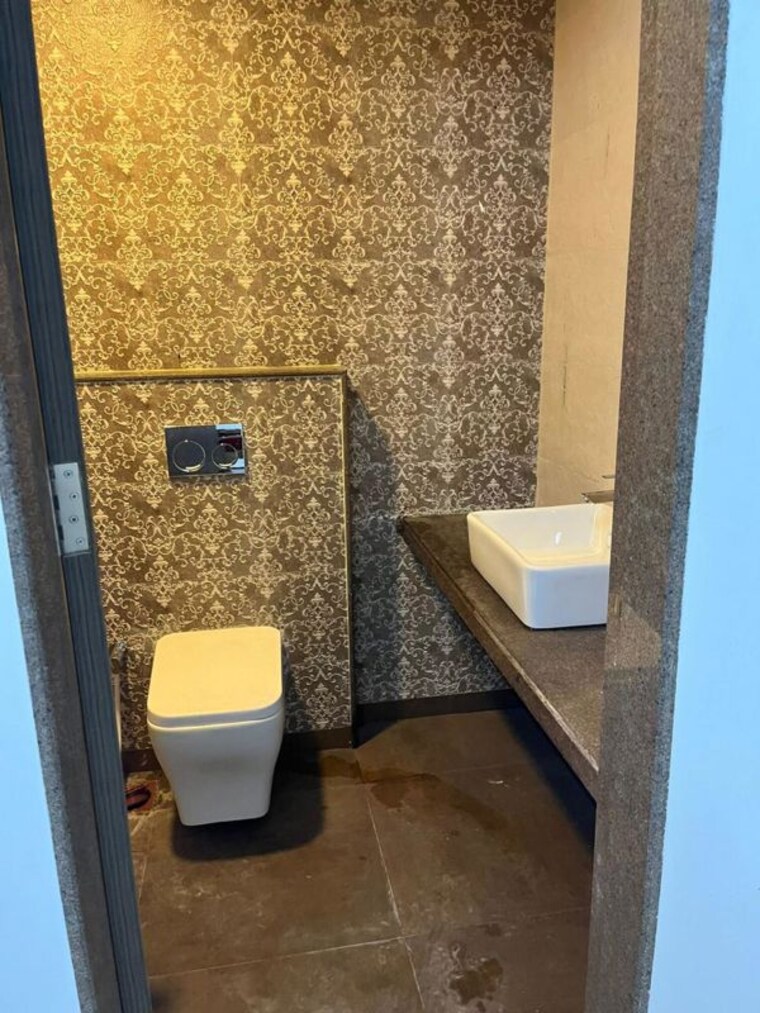 Attached Bathroom, arihant-aalishan 2 Bedroom 1100 Sq.Ft. Apartment In Kharghar Navi Mumbai 10413892