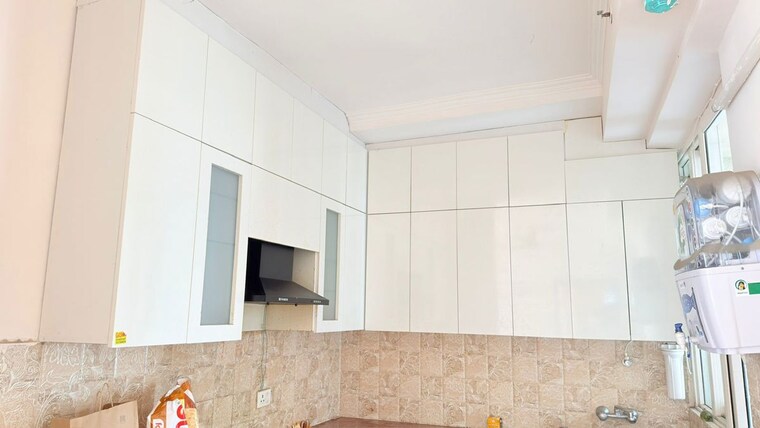 Kitchen, amrapali-kingswood 3 Bedroom 1425 Sq.Ft. Apartment In Sector 4 Greater Noida Greater Noida 10413915