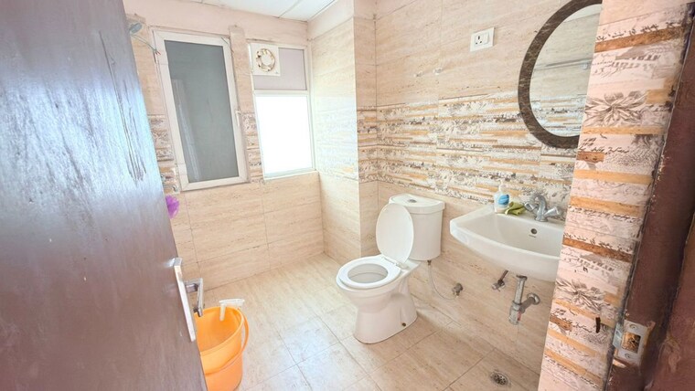 Bathroom, amrapali-kingswood 3 Bedroom 1425 Sq.Ft. Apartment In Sector 4 Greater Noida Greater Noida 10413915