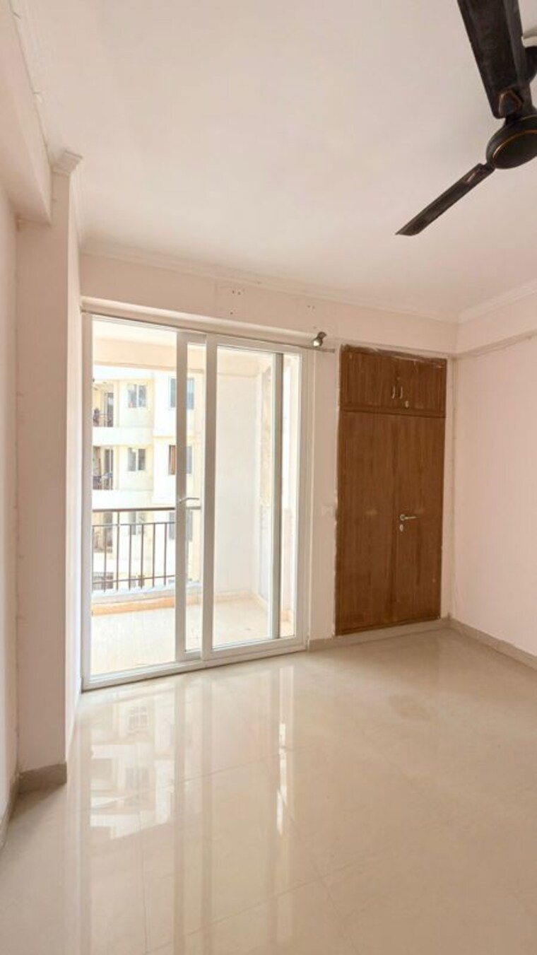 Room, amrapali-kingswood 3 Bedroom 1425 Sq.Ft. Apartment In Sector 4 Greater Noida Greater Noida 10413915