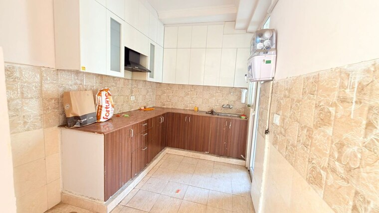 Kitchen, amrapali-kingswood 3 Bedroom 1425 Sq.Ft. Apartment In Sector 4 Greater Noida Greater Noida 10413915
