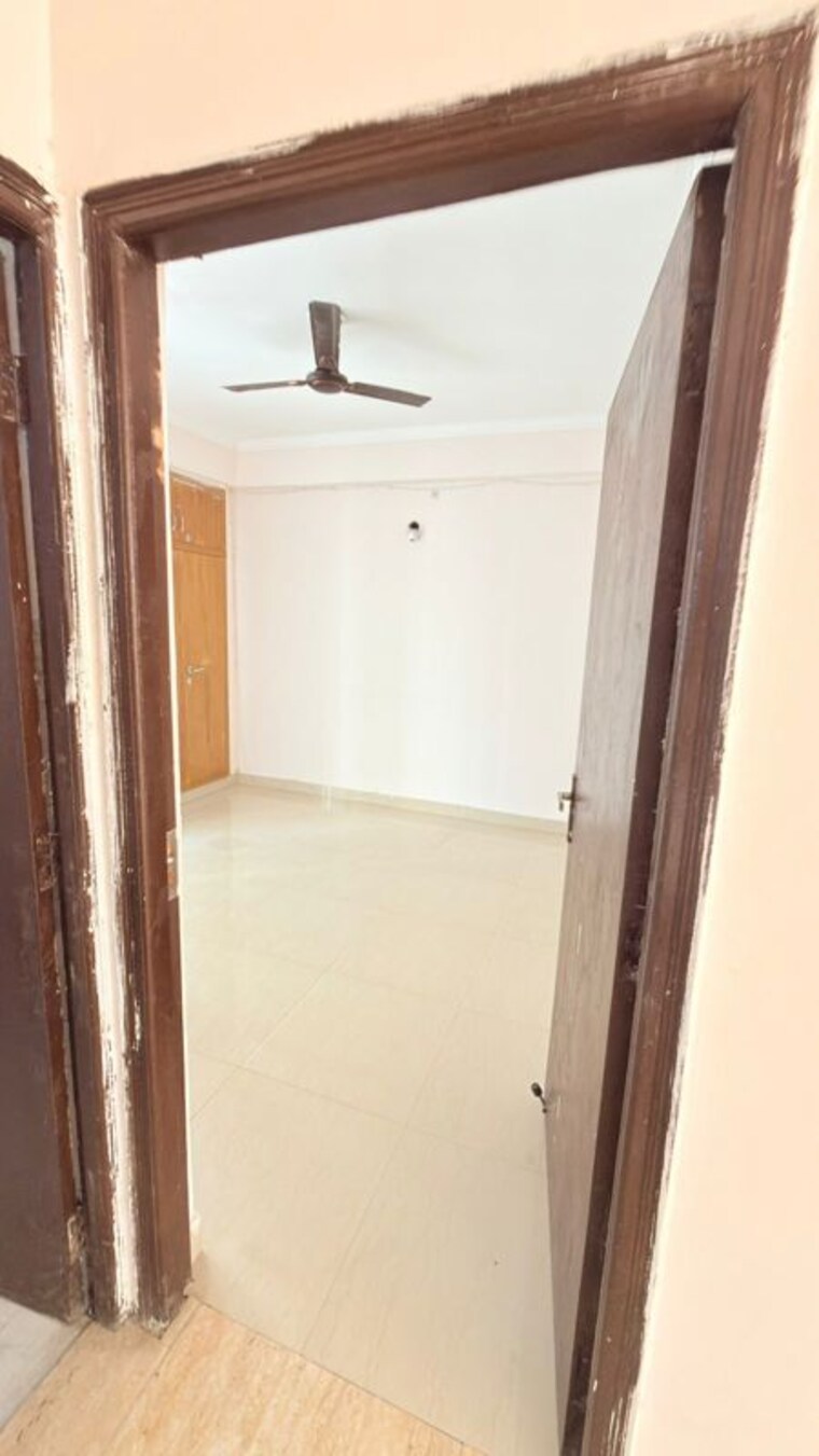 Bathroom, amrapali-kingswood 3 Bedroom 1425 Sq.Ft. Apartment In Sector 4 Greater Noida Greater Noida 10413915