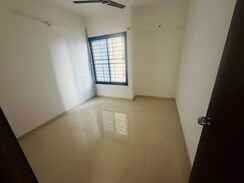 2 BHK + Extra Room Apartment For Rent in Kohinoor Sportsville