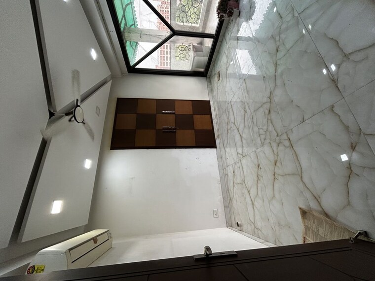 Room, sector 13 dwarka 4 Bedroom 2600 Sq.Ft. Apartment In Sector 13 Dwarka Delhi 10413896
