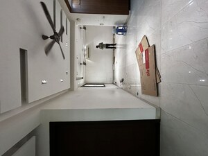 Room in 4 BHK Apartment at Sector 13 Dwarka – for Rent