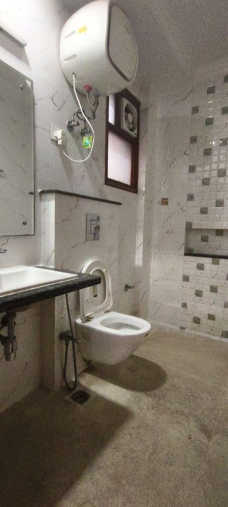 Bathroom, sector 45 3 Bedroom 2200 Sq.Ft. Builder Floor In Sector 45 Gurgaon 10413913