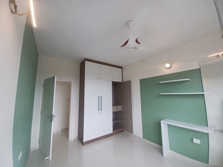 Room, godrej-aqua 3 Bedroom 1701 Sq.Ft. Apartment In International Airport Road Bangalore 10413918