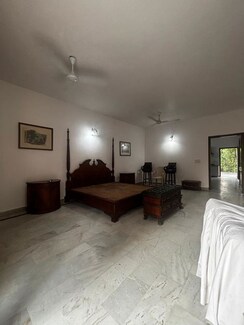 2 BHK + Basement,Store Room Apartment For Rent in Sector 10A