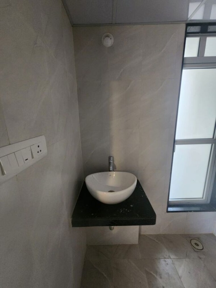 Bathroom, jp-north-euphoria 3 Bedroom 1200 Sq.Ft. Apartment In Mira Road Thane 10413938