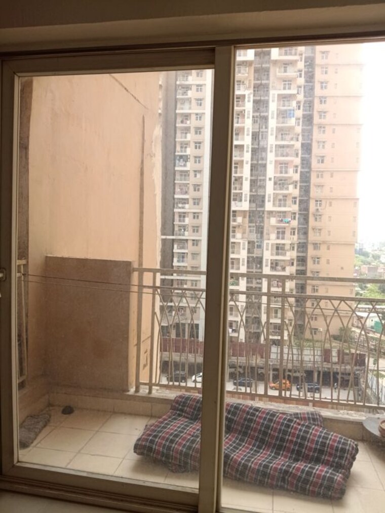 Exterior View, mahagun-mywoods-iii 2 Bedroom 960 Sq.Ft. Apartment In Sector 16c Greater Noida Greater Noida 10413968