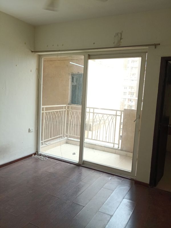 2 BHK 960 Sq.Ft. Apartment in Mahagun Mywoods III