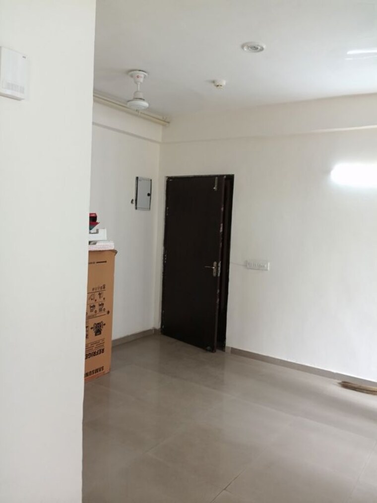 Room, mahagun-mywoods-iii 2 Bedroom 960 Sq.Ft. Apartment In Sector 16c Greater Noida Greater Noida 10413968