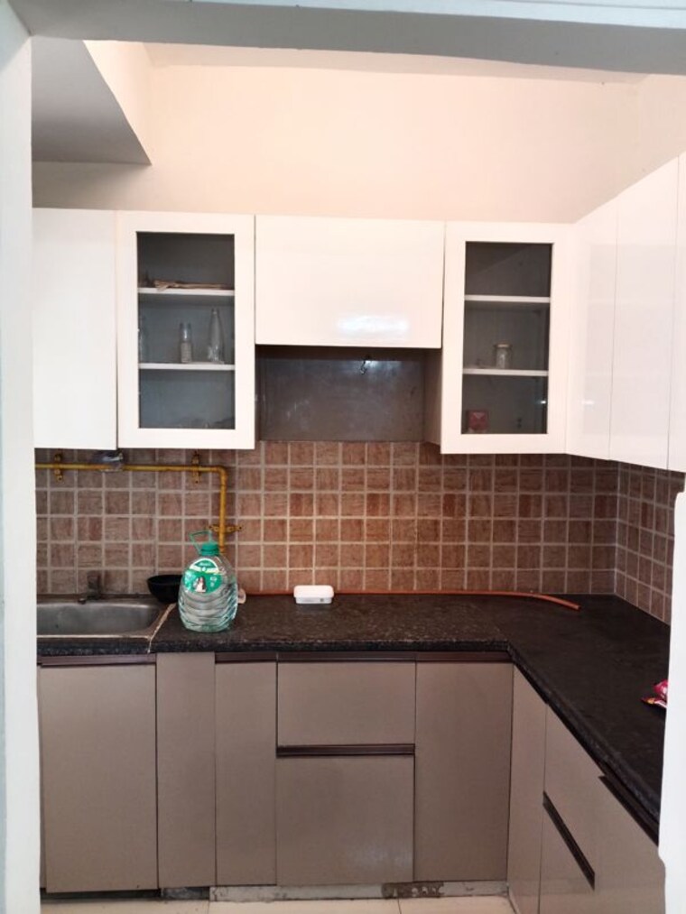 Kitchen, mahagun-mywoods-iii 2 Bedroom 960 Sq.Ft. Apartment In Sector 16c Greater Noida Greater Noida 10413968