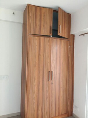 Furnished Amenities in 2 BHK Apartment at Mahagun Mywoods III, Sector 16c Greater Noida – for Rent