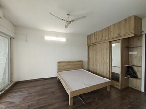 Room in 4 BHK Apartment at Rohan Mithila, Viman Nagar – for Rent