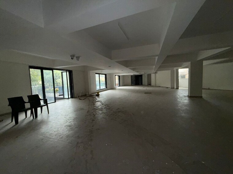  Parking, dlf city phase 3 1 Bedroom 500 Sq.Yd. Builder Floor In Dlf City Phase 3 Gurgaon 10413976