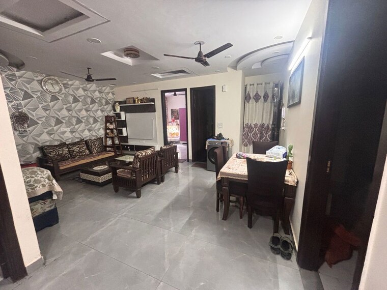 Living Room, dwarka mor 2.5 Bedroom 1100 Sq.Ft. Builder Floor In Dwarka Mor Delhi 10413982