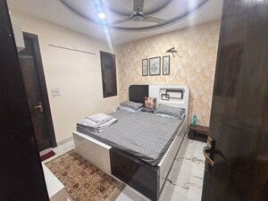 Room in 2.5 BHK Builder Floor at Dwarka Mor – for Rent