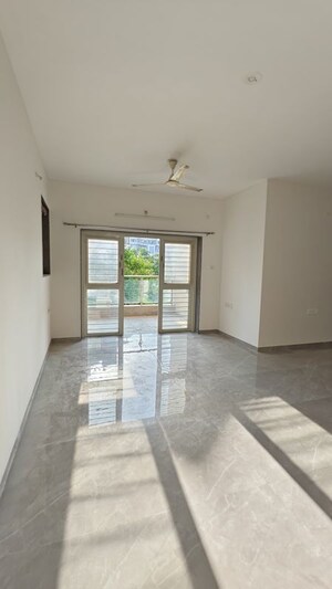 Room in 3 BHK Apartment at Janki Rainbow Apartments, Baner – for Rent