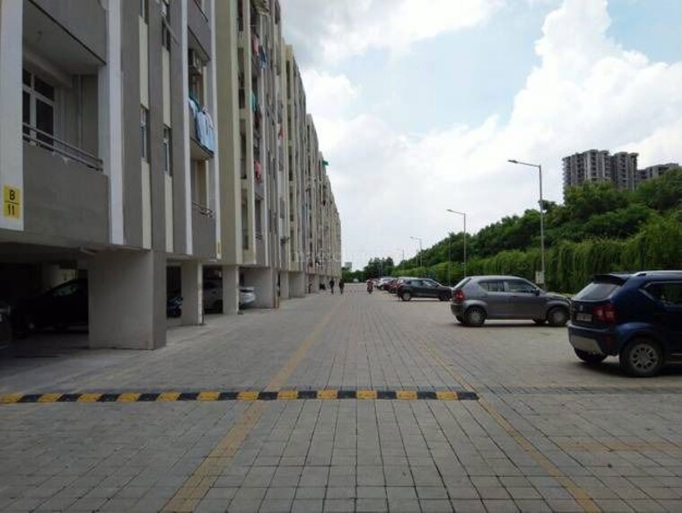 Exterior View, wave-executive-floors 2 Bedroom 840 Sq.Ft. Apartment In Wave City Ghaziabad 10414013
