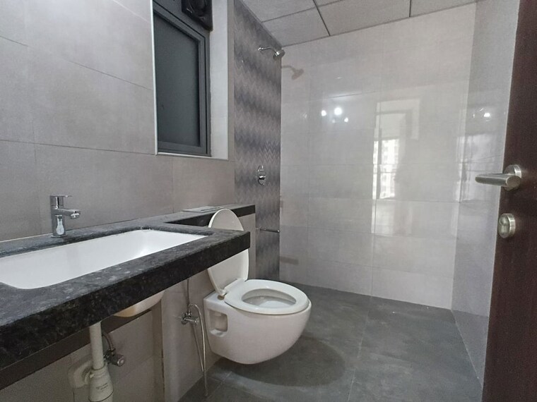 Bathroom, courtyard-by-narang-realty-and-the-wadhwa-group 3 Bedroom 1160 Sq.Ft. Apartment In Pokhran Road No Two Thane 10414029