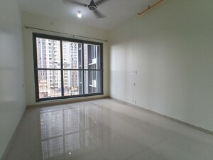 Room in 3 BHK Apartment at Courtyard by Narang Realty and The Wadhwa Group, Pokhran Road No Two – for Rent