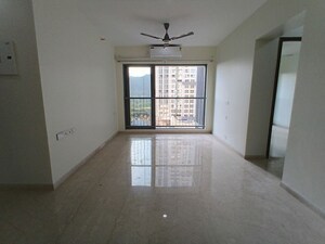 Room in 3 BHK Apartment at Courtyard by Narang Realty and The Wadhwa Group, Pokhran Road No Two – for Rent