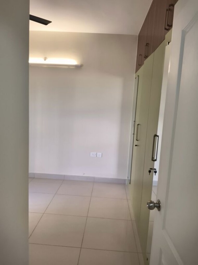 Room, brigade-el-dorado 1.5 Bedroom 650 Sq.Ft. Apartment In Bagaluru Bangalore 10414048