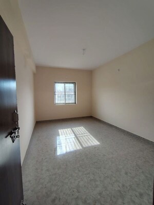 Room in 3 BHK Apartment at Morabadi – for Sale
