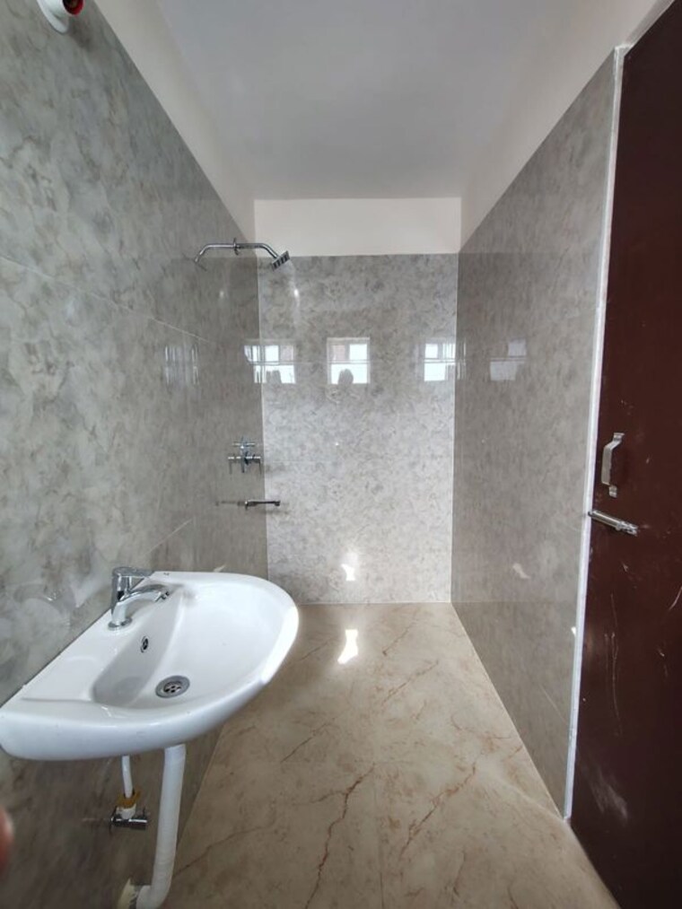 Bathroom, morabadi 3 Bedroom 1425 Sq.Ft. Apartment In Morabadi Ranchi 10414143