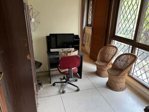  1 BHK Apartment at Greater Kailash I – for Rent
