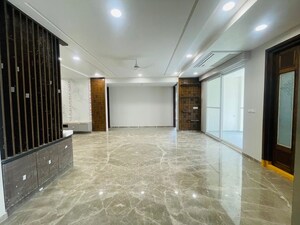 Room in 3 BHK Apartment at Souhiti SVR Mansion, Serilingampally – for Rent