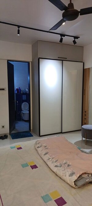 Room in 2 BHK Apartment at Malpani Vivanta, Balewadi – for Rent