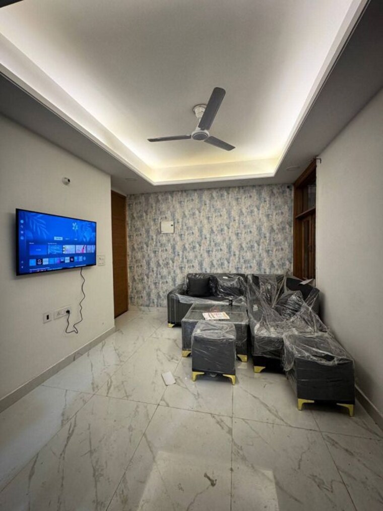 Living Room, sainik farm 1 Bedroom 500 Sq.Ft. Apartment In Sainik Farm Delhi 10414232