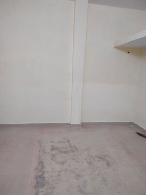 Room in 2 BHK Independent House at Gomti Nagar – for Rent