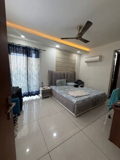 2 BHK Apartment For Rent in Saket
