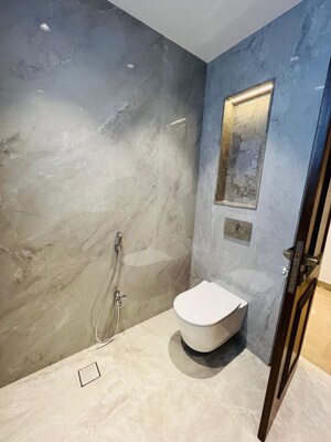 Bathroom in 4 BHK Independent House at Connaught Place – for Sale