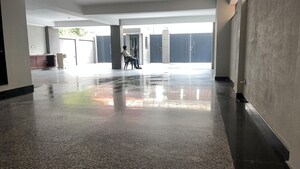 Room in 4 BHK Independent House at Connaught Place – for Sale