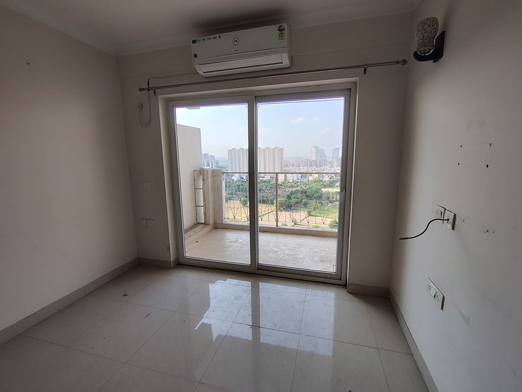 2 BHK 865 Sq.Ft. Apartment in Pareena Micasa