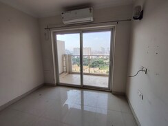2 BHK Apartment For Rent in Pareena Micasa