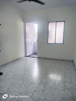 1 BHK + Pooja Room,Servant Room,Study Room,Extra Room,Basement,Store Room Apartment For Rent in Goodwill Delite