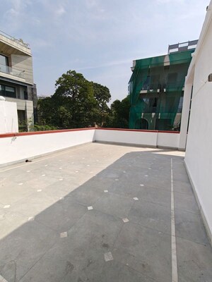 Balcony in 1 BHK Apartment at Green Park Extension – for Rent