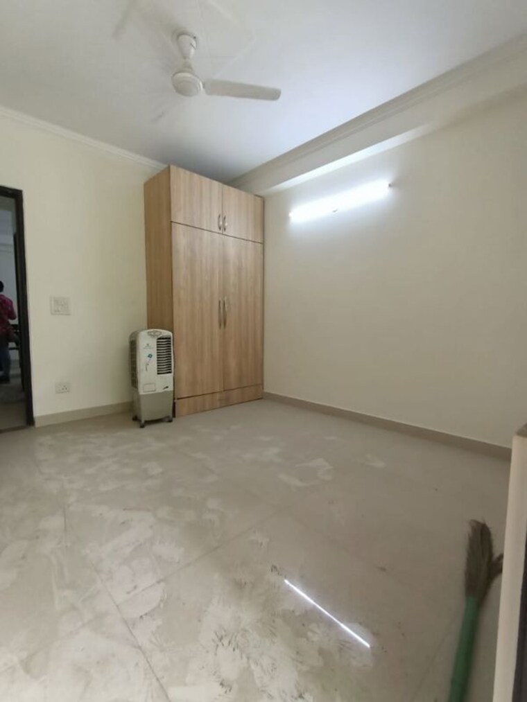 Room, panchsheel vihar 1 Bedroom 45 Sq.Yd. Builder Floor In Panchsheel Vihar Delhi 10414350
